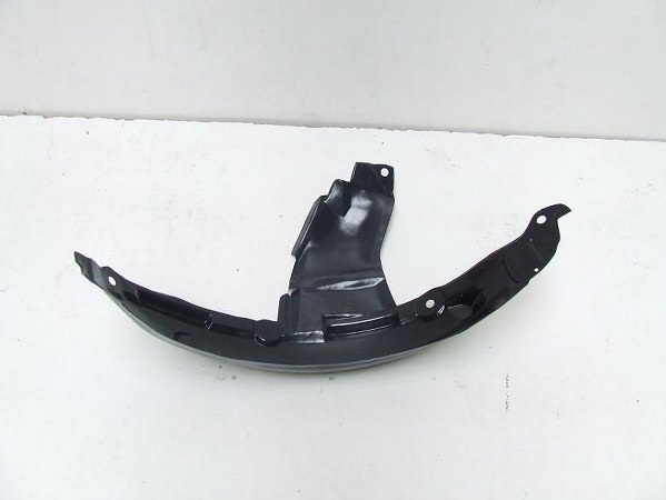 Carenaj roata fata Renault Clio II 1998-2001 partea din spate